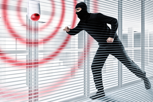 drátové vs. bezdrátové alarmy