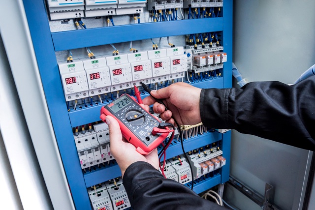 bezpečnost průmyslové elektroinstalace Brno