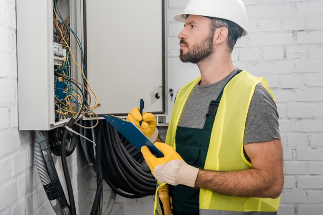 bezpečnost bytové elektroinstalace Brno